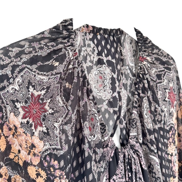 Free People Seven Wonders Black Combo Open Back Puff Sleeve Mini Dress Size M - Picture 6 of 12